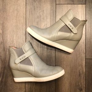 Paolo Gray Leather Wedge Sneaker